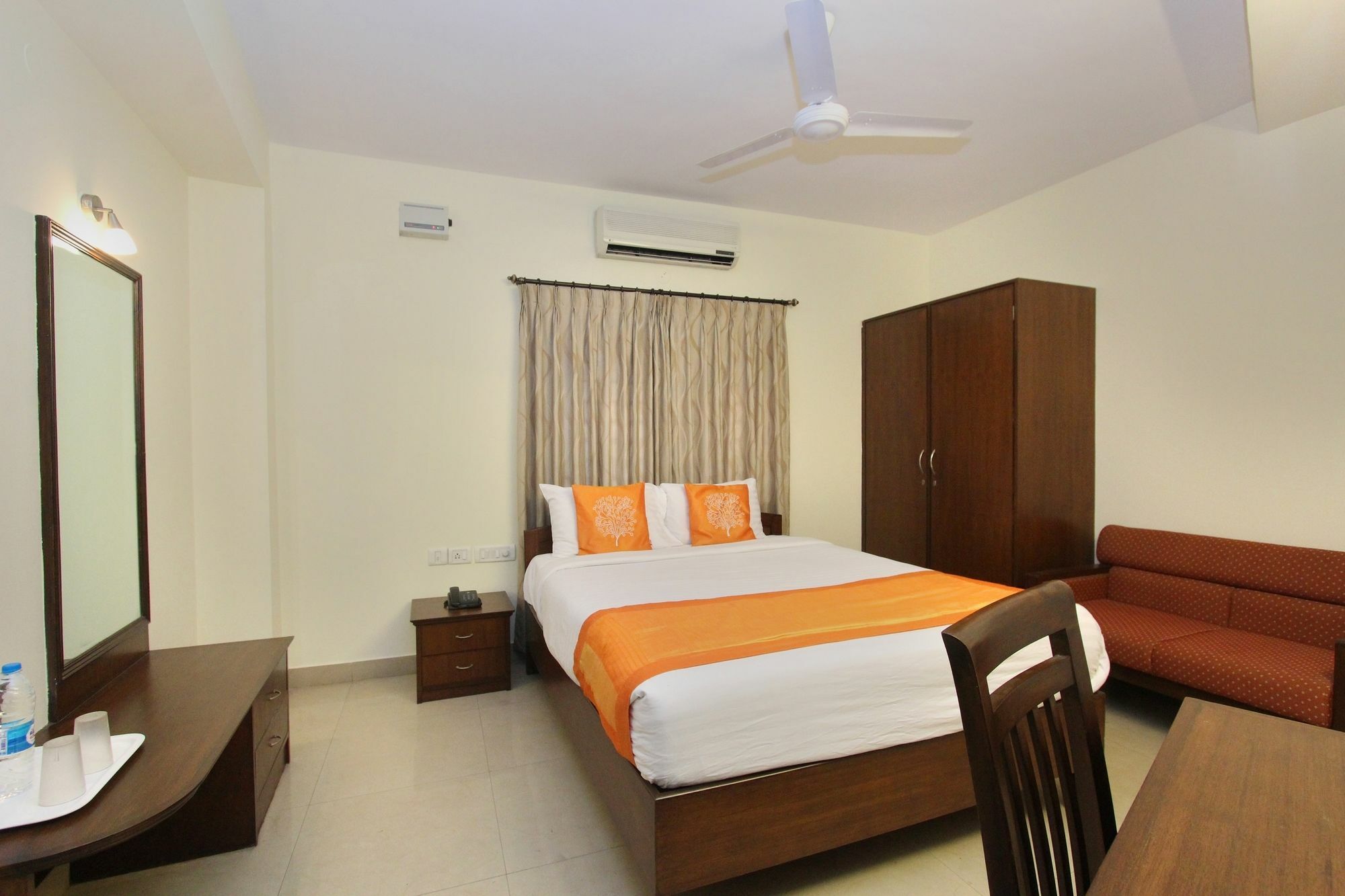 Hotel O Abhimaani Comforts Bangalore Eksteriør bilde