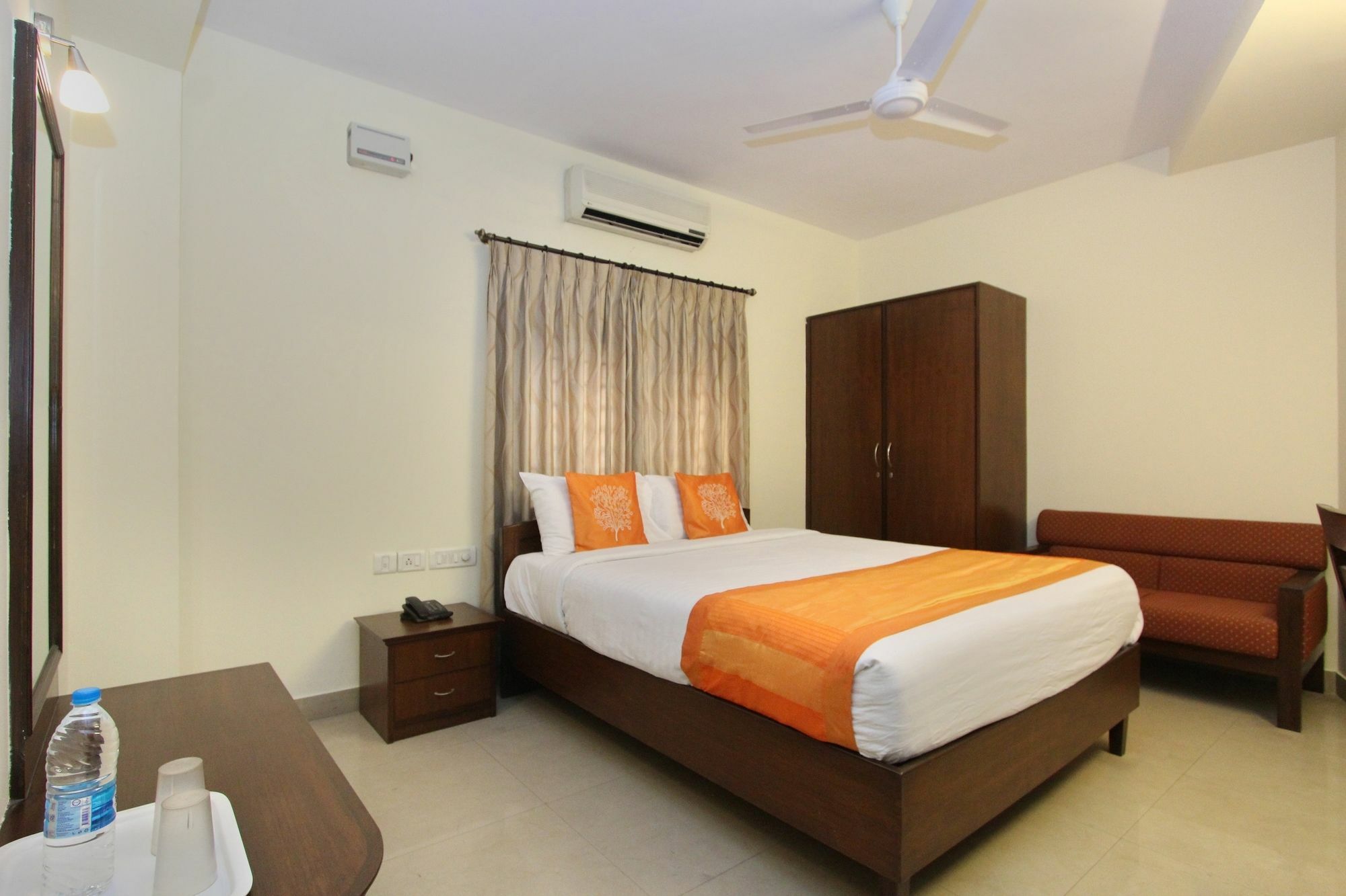 Hotel O Abhimaani Comforts Bangalore Eksteriør bilde