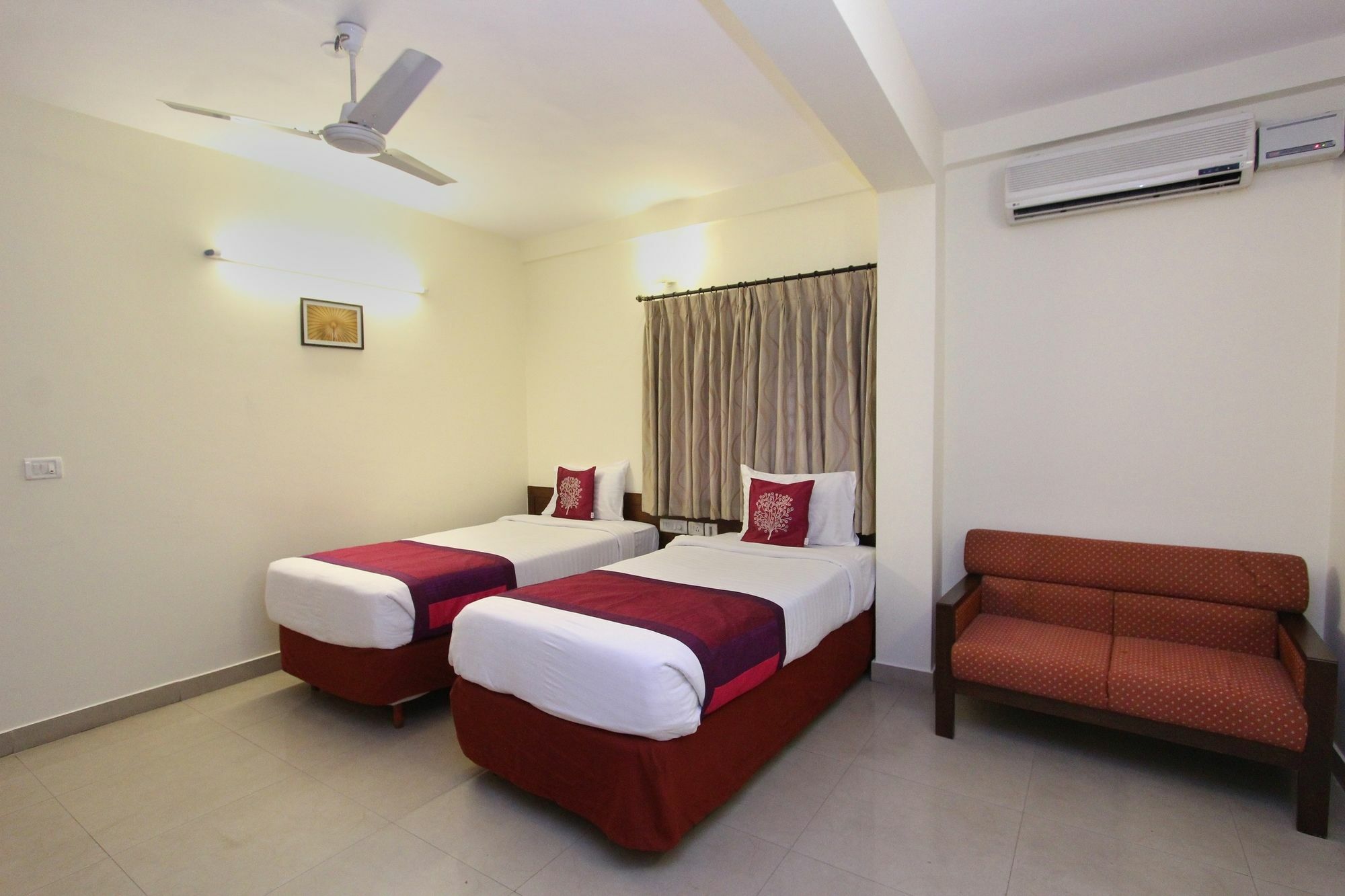 Hotel O Abhimaani Comforts Bangalore Eksteriør bilde